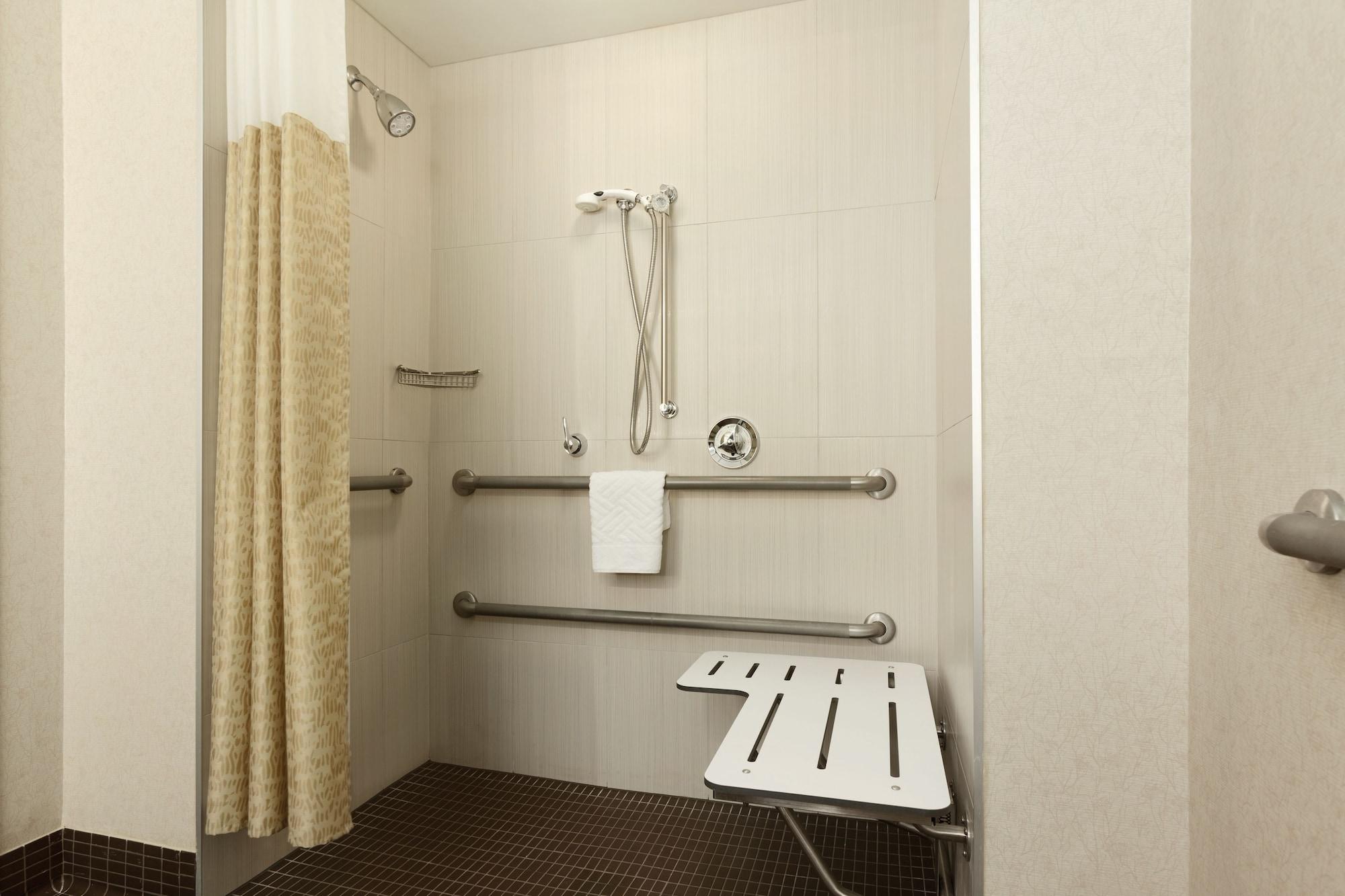 Doubletree By Hilton Hotel Boston Bayside Kültér fotó