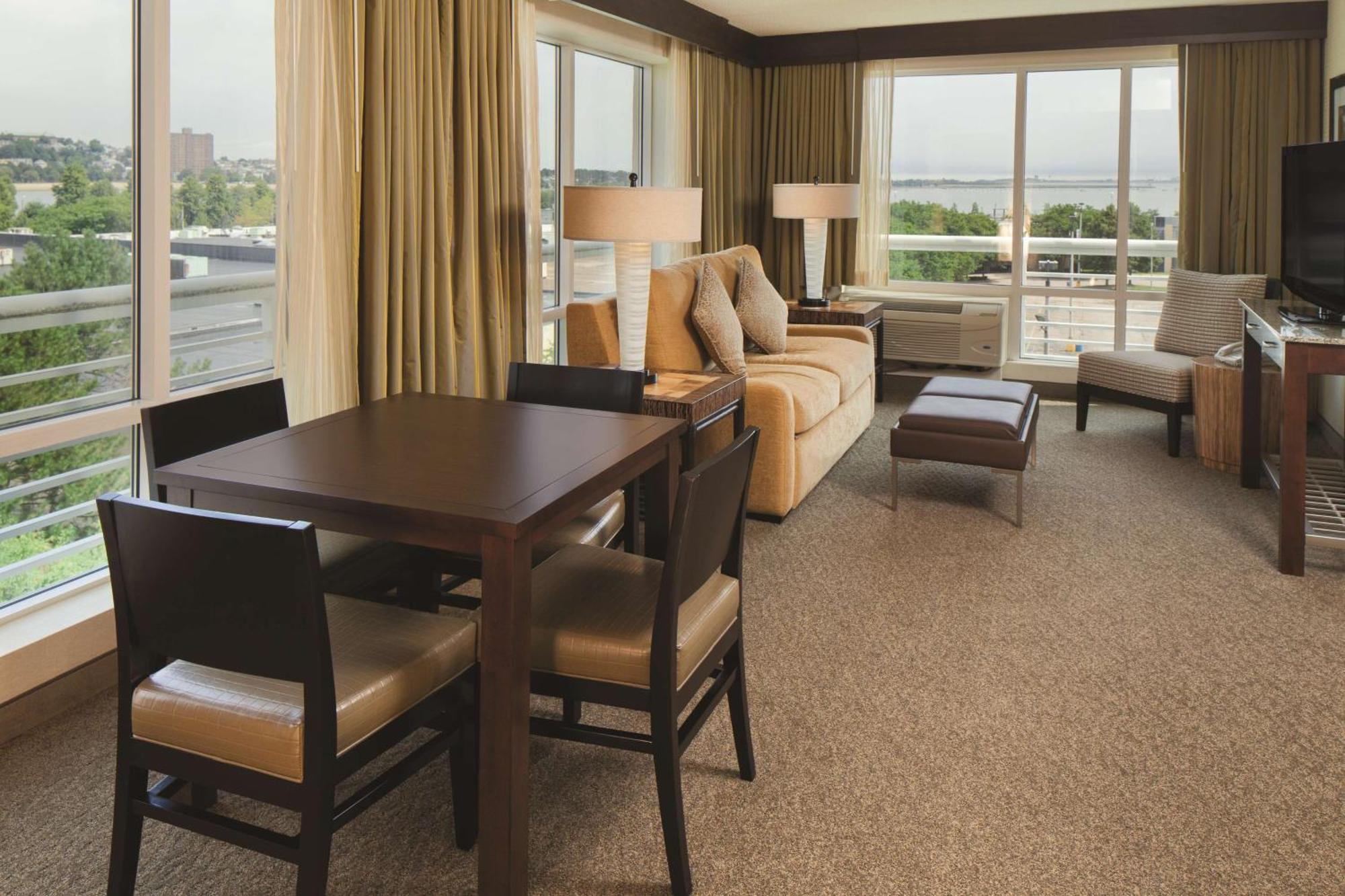 Doubletree By Hilton Hotel Boston Bayside Kültér fotó