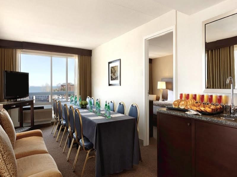 Doubletree By Hilton Hotel Boston Bayside Kültér fotó